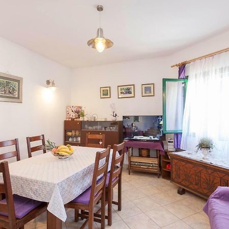 Holiday Home Lavanda Grubisic Tučepi Esterno foto