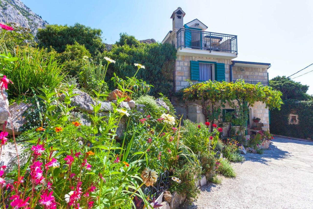 Holiday Home Lavanda Grubisic Tučepi Esterno foto