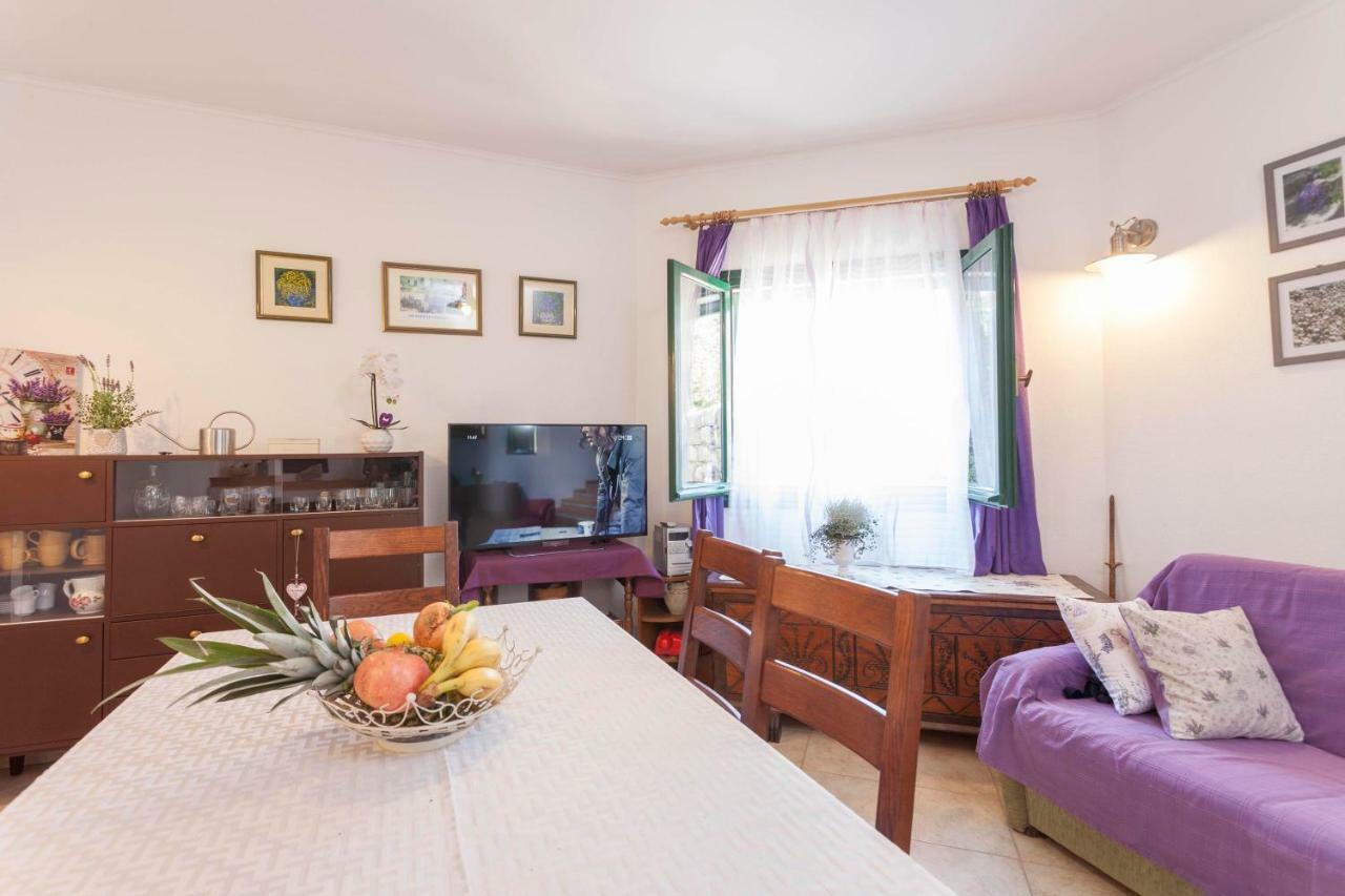 Holiday Home Lavanda Grubisic Tučepi Esterno foto
