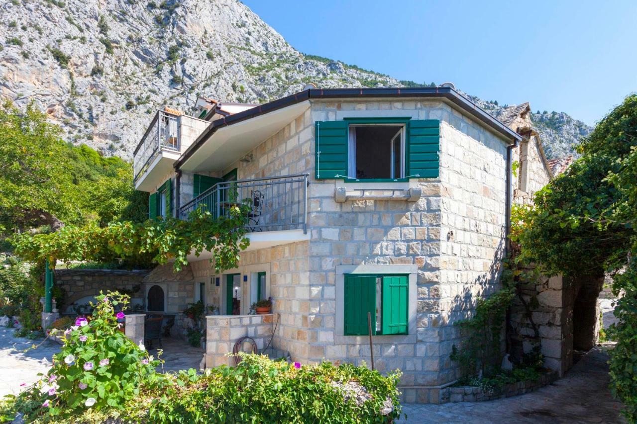 Holiday Home Lavanda Grubisic Tučepi Esterno foto