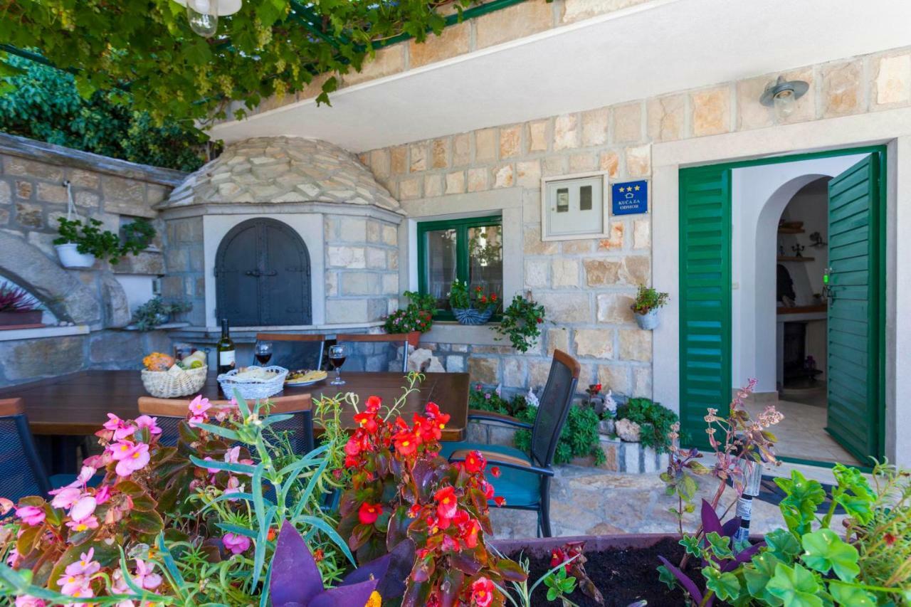 Holiday Home Lavanda Grubisic Tučepi Esterno foto